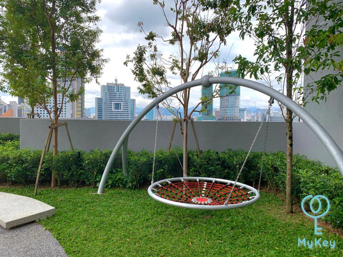 Scarletz Suites By Mykey Kuala Lumpur Exterior foto Sky Garden