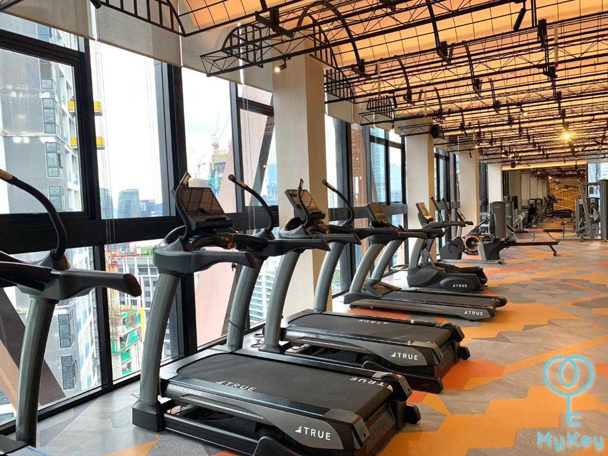 Scarletz Suites By Mykey Kuala Lumpur Exterior foto Fitness Center